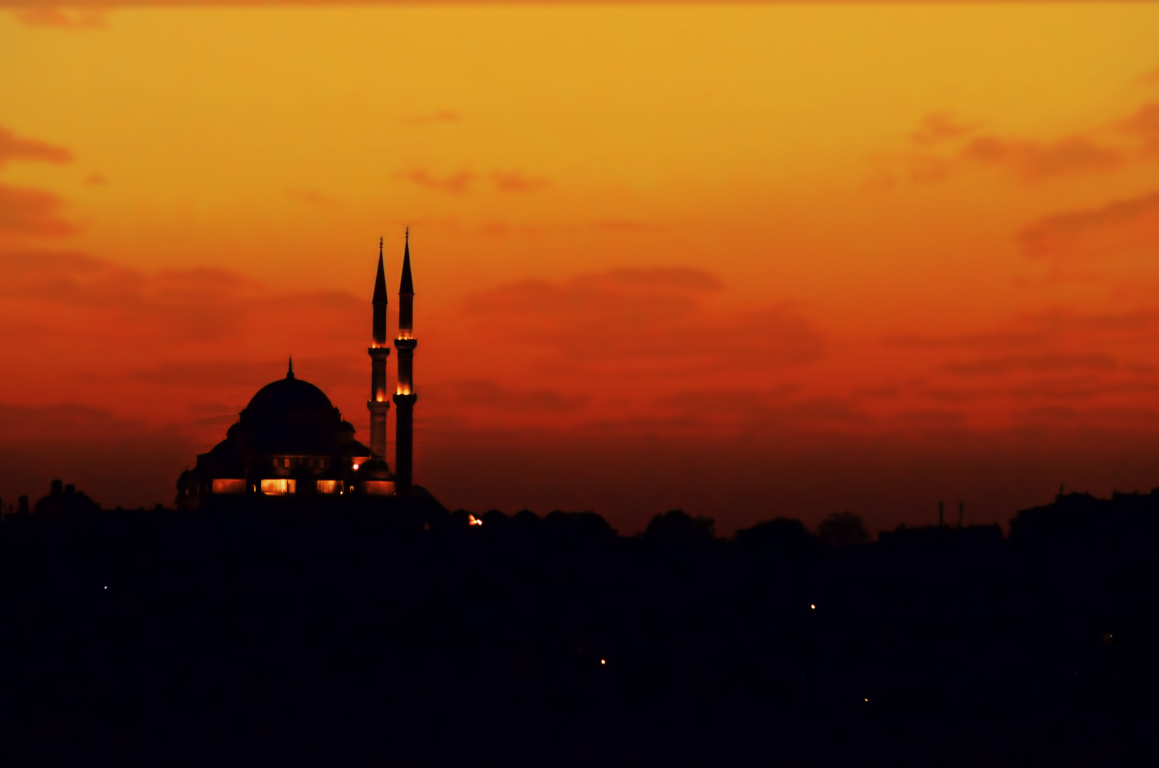landscape-istanbul-sunset-scape-city-silhouette-1596431-pxhere.com_